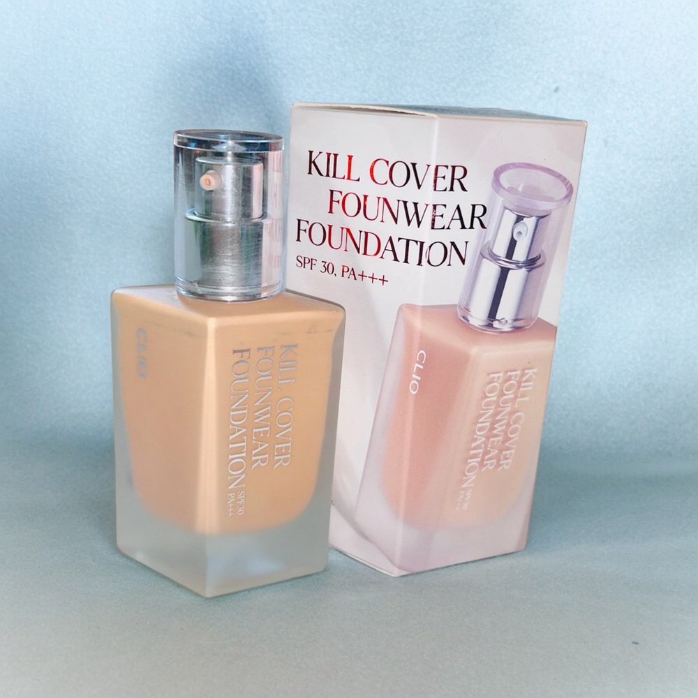 CLIO Foundation with SPF 30. PA +++
